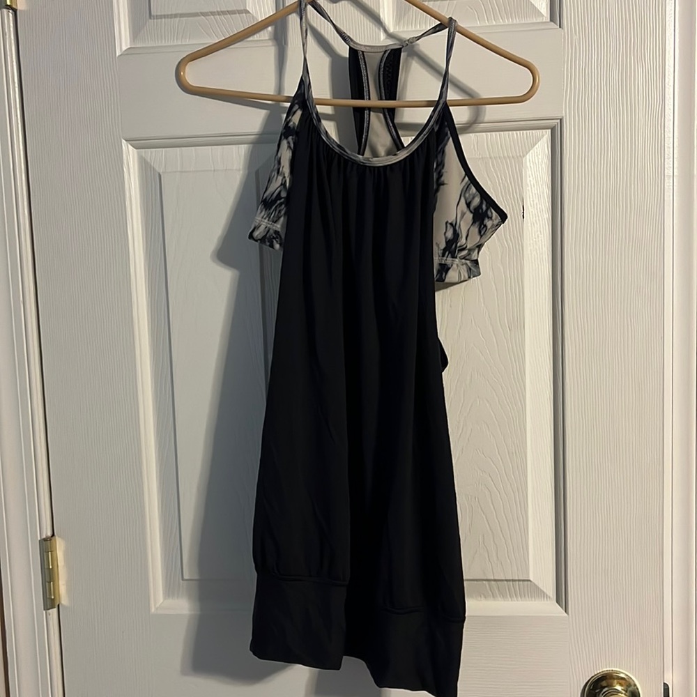 Lululemon Women’s No Limits Tank Black Marble size 10